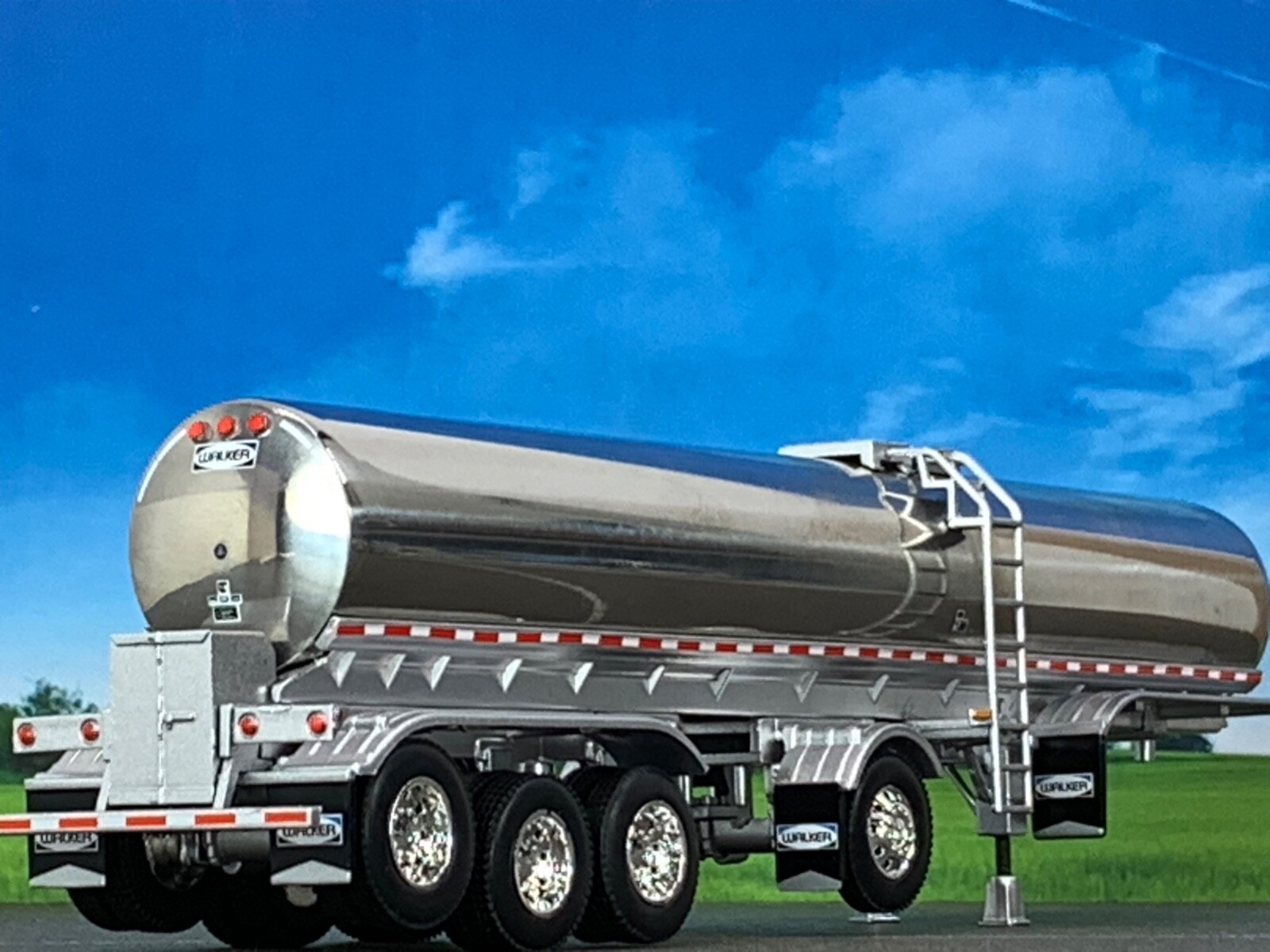 1/64 DCP WALKER QUAD AXLE MILK TANKER | eBay 1/64 DCP WALKER QUAD AXLE MILK TANKER | eBay