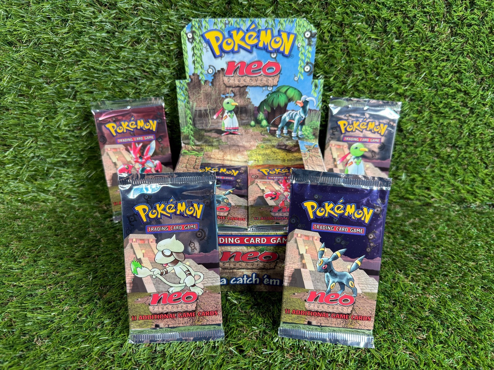 BOX FRESH - 2000 Pokemon Neo Discovery Unlimited Booster