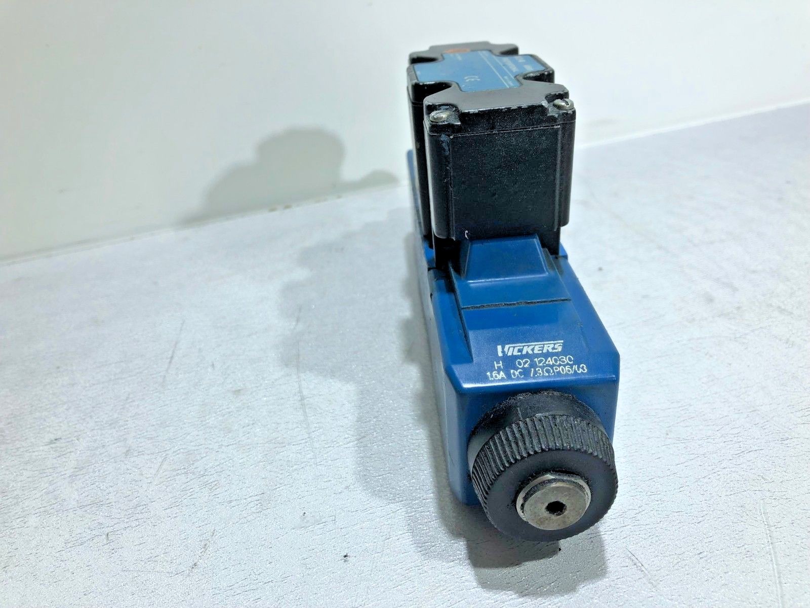 EATON VICKERS Proportional Directional Valve KBDG5V-7-33C10N-M1-PE7-H1-10 OEM