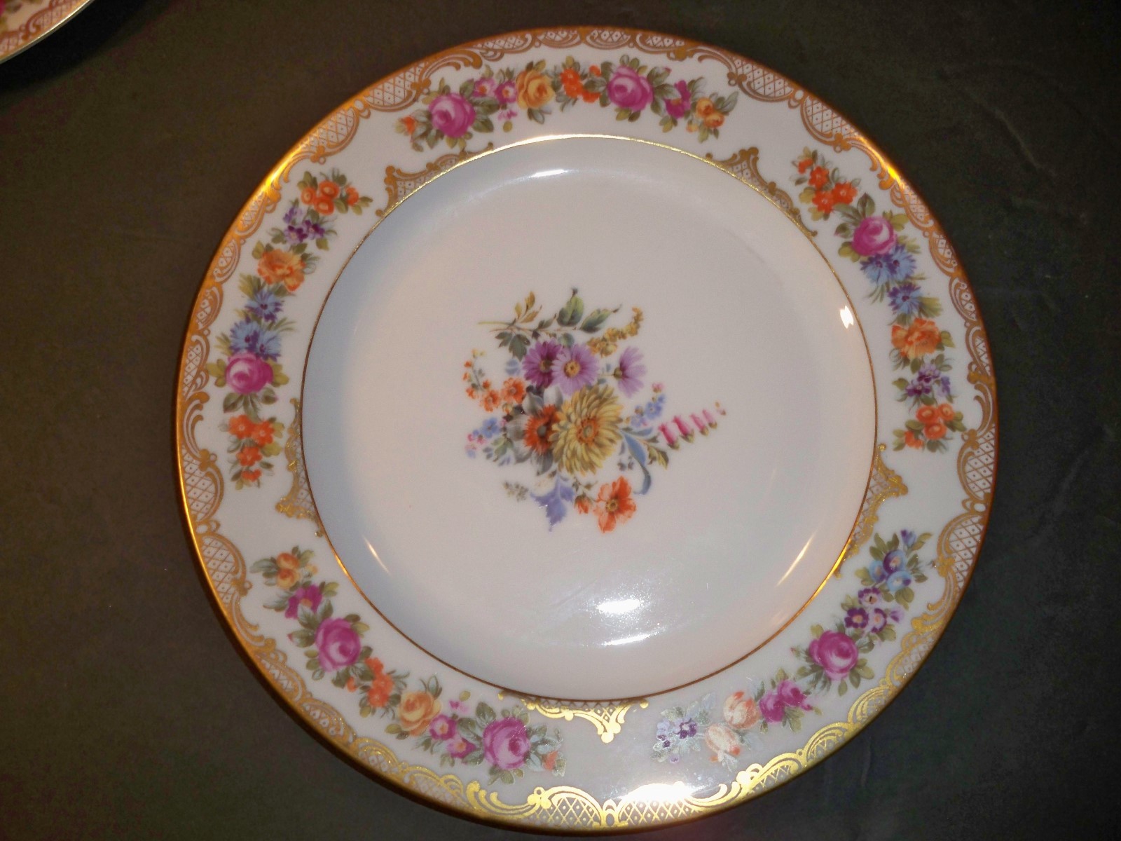 3 ROYAL BAYREUTH ROB41 DINNER PLATES FLORAL WITH GOLDTONE ACCENTS 9 7/8