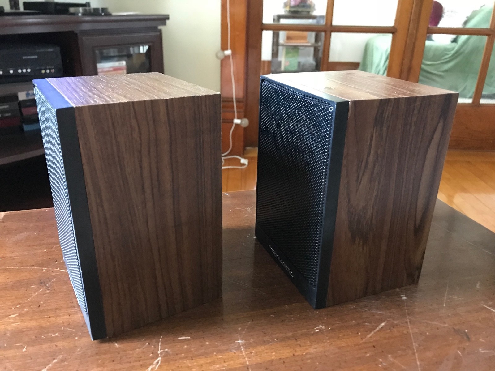 Realistic Minimus 2.5 Speakers