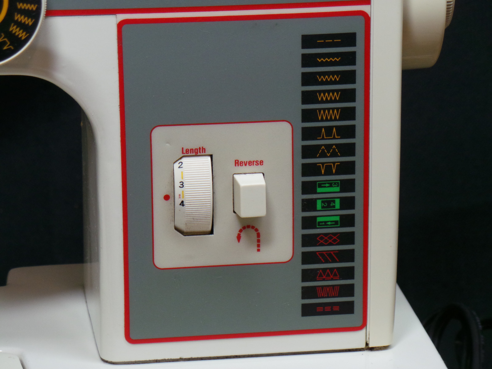 Heavy Duty White Sewing Machine 1488 Free Arm Portable Stretch Stitch SERVICED