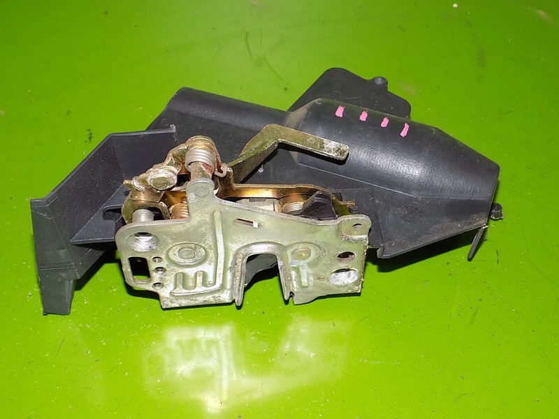 94-97 Mercedes C220 OEM W202 passenger right rear door lock actuator control
