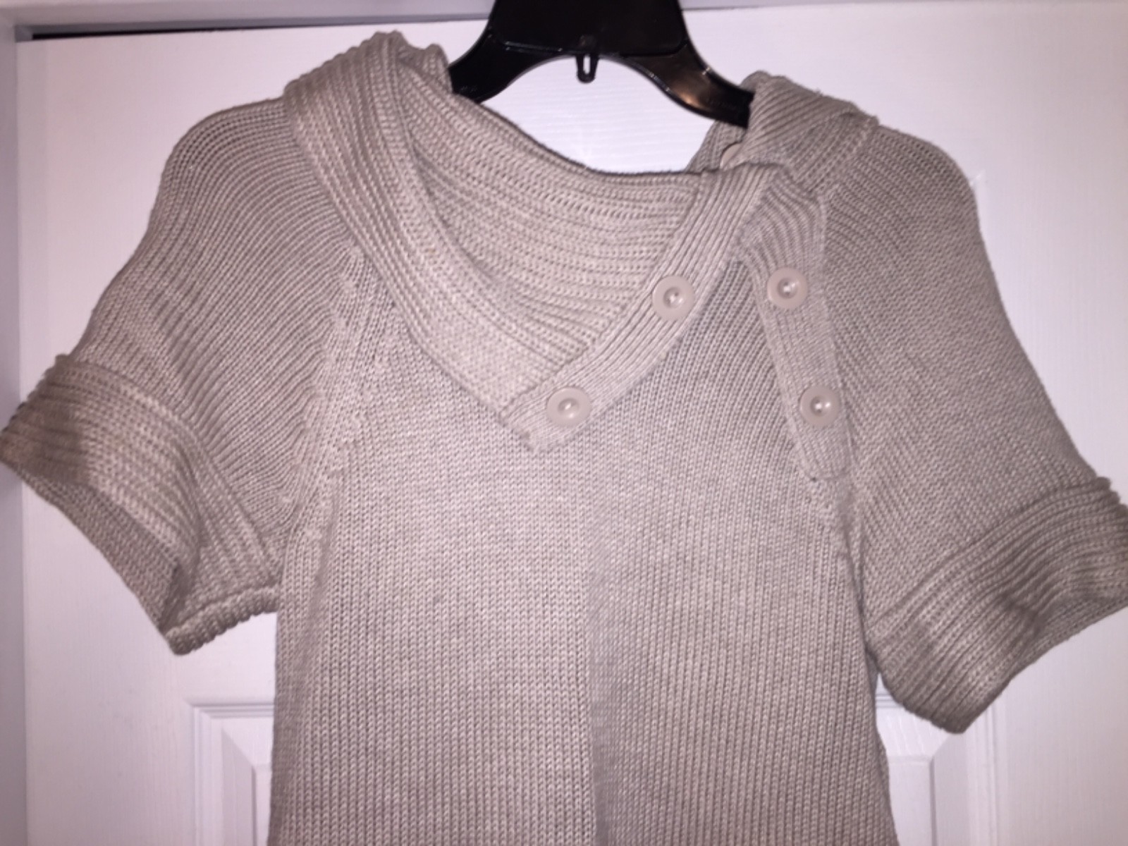 Women's The Limited Size Small SS Sweater Button Neck Tan Women's The Limited Size Small SS Sweater Button Neck Tan