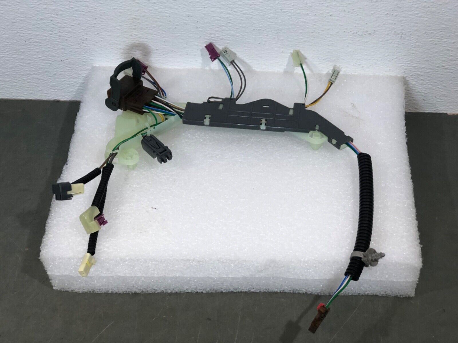✓ GENUINE GM 24298758 AUTOMATIC TRANSMISSION WIRING HARNESS ✓ GENUINE GM 24298758 AUTOMATIC TRANSMISSION WIRING HARNESS
