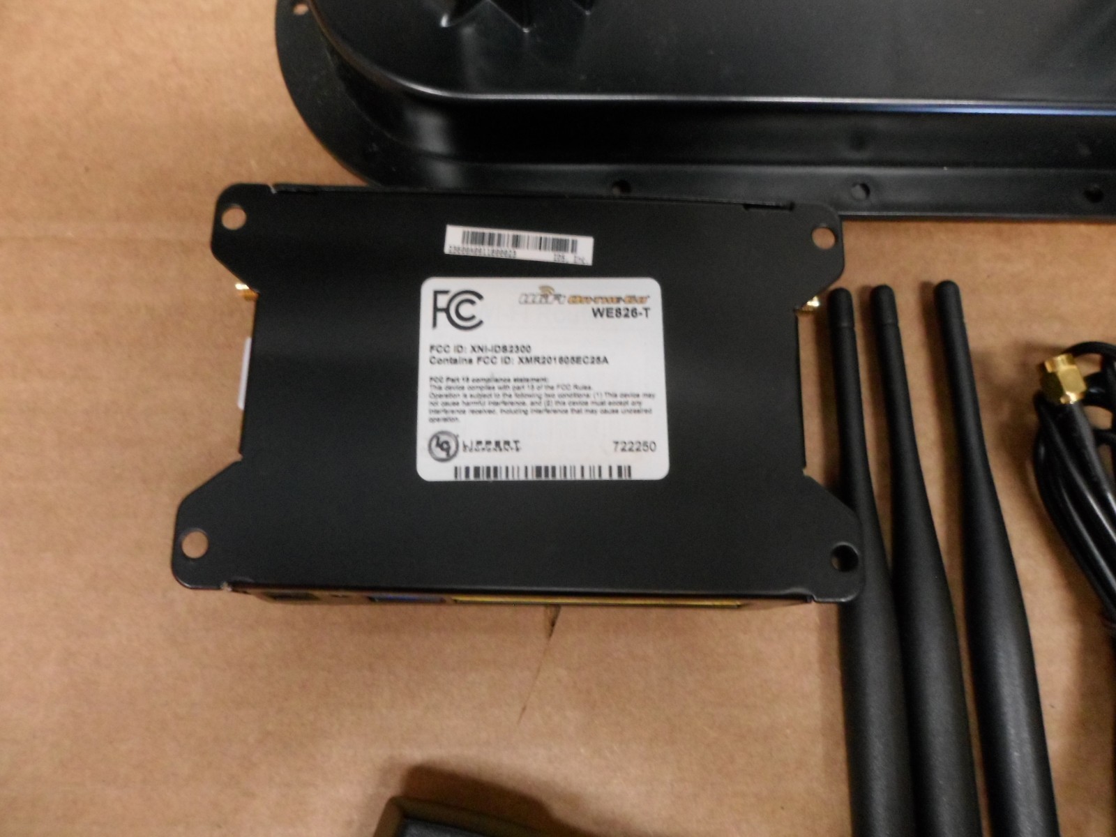 LIPPERT 722050 WI-FI ON THE GO 4G LTE BANDS 2,4,12 MOBILE HOTSPOT ROUTER AT&T