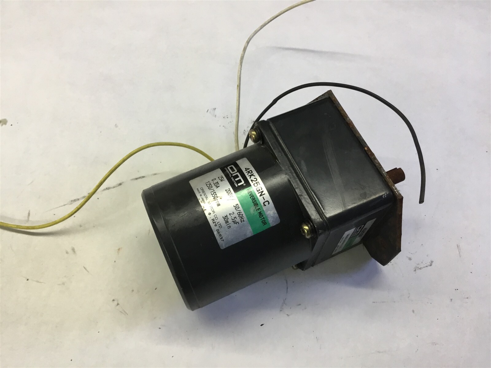 Oriental Motor 4Rk25Gn-C 25 Watt, 0.35A 1250/1550 Rpm, 200 Oriental Motor 4Rk25Gn-C 25 Watt, 0.35A 1250/1550 Rpm, 200