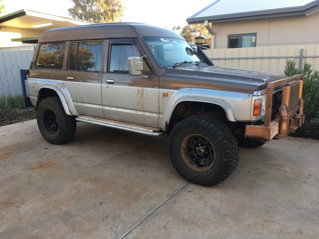 1989 nissan patrol