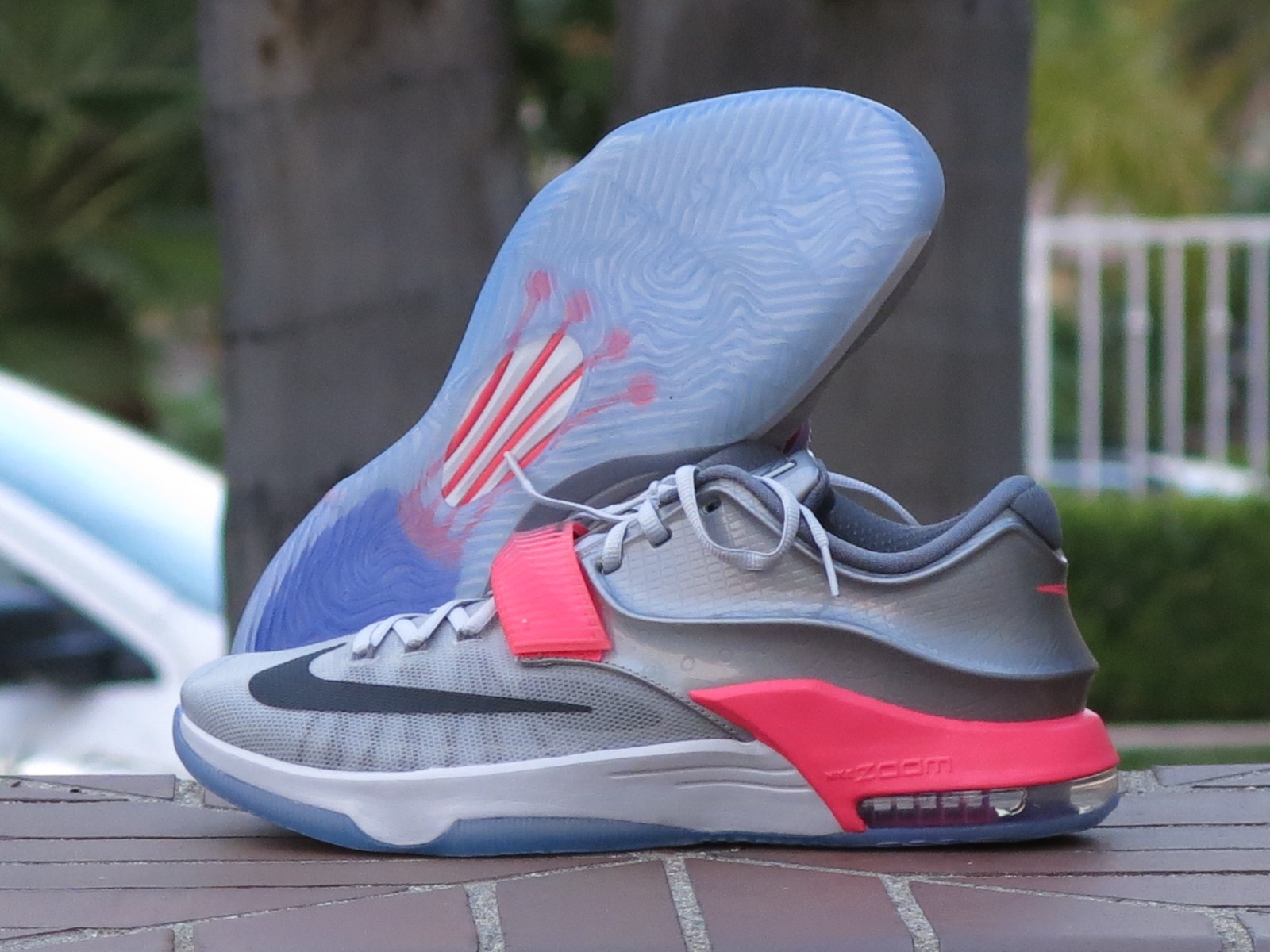 NIKE（ナイキ）の「NIKE KD 8 EP BRIGHT CRIMSON⁄WHITE-BLACK