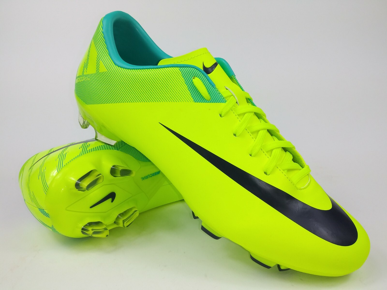 nike mercurial veloce