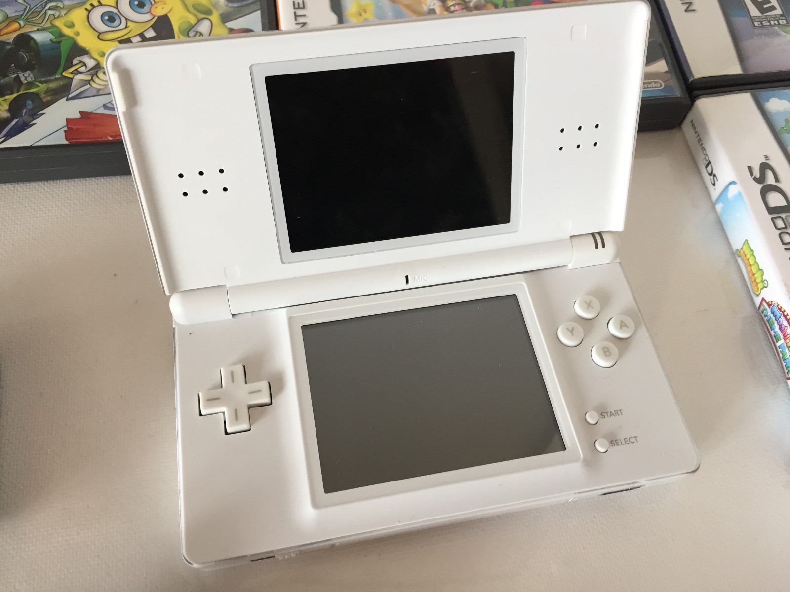 Nintendo DS Lite Polar White with Games Charger Stylus
