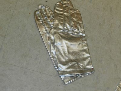 NWOT Silver Scarf Silver Crescendoe Gloves Dressy BRIDE Holiday Party Dance Prom