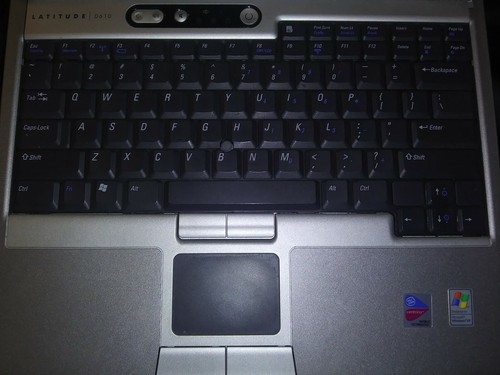 Dell Latitude D610 Laptop - Pentium M 1.60GHz, 1GB RAM