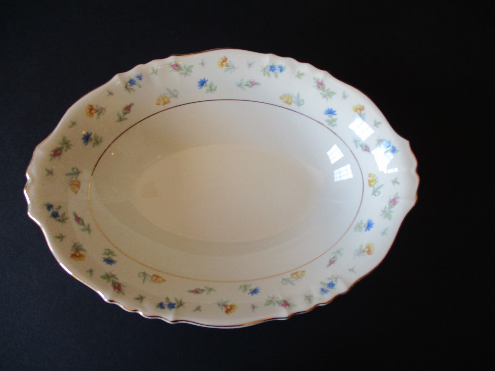Syracuse Suzanne Oval Serving Bowl 10 3/4