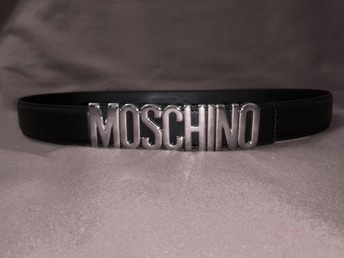 ＭＯSCHINO クチュールブラックベルト付き キュロット　イタリア製 MOSCHINO クチュールブラックベルト付き キュロット