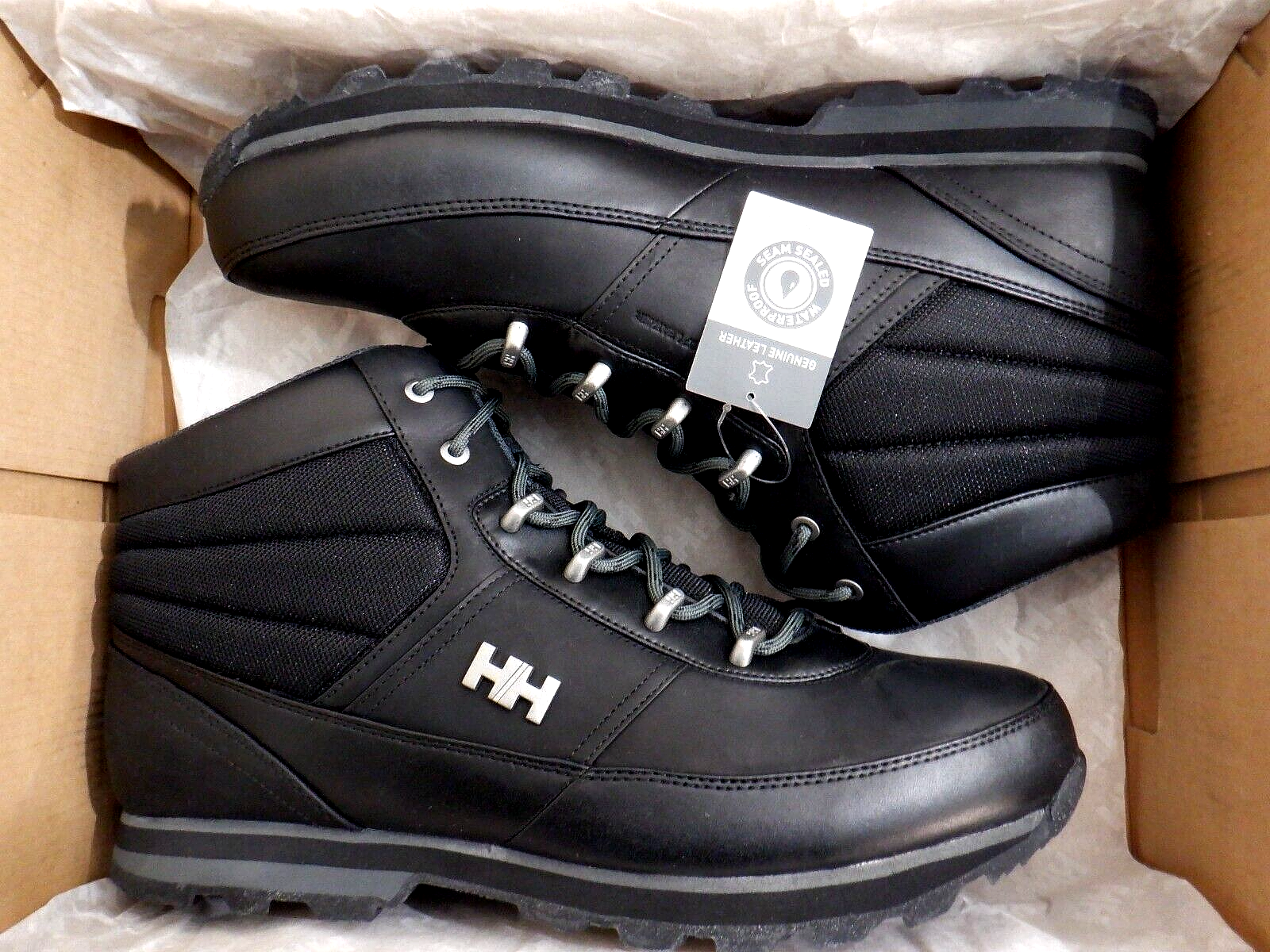 108-23. 990 Black Size 10.5