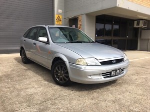 Ford laser 2001