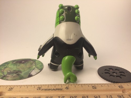 2006 Bandai CN Ben 10 Original Series 4” Figure First Upchuck V1 w Disc & Card