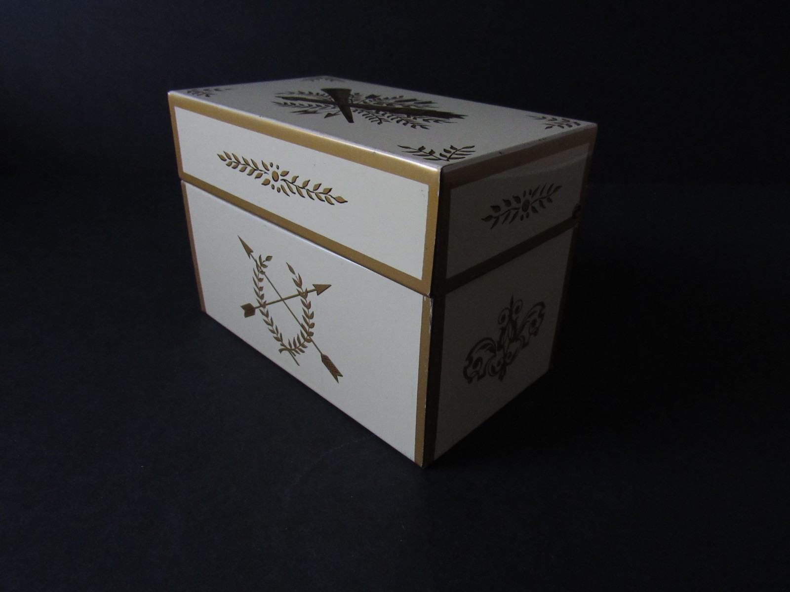 Vtg. Ohio Art Recipe Tin With Matching Tray, Wheat & Arrows Pattern. Exc. Cond.