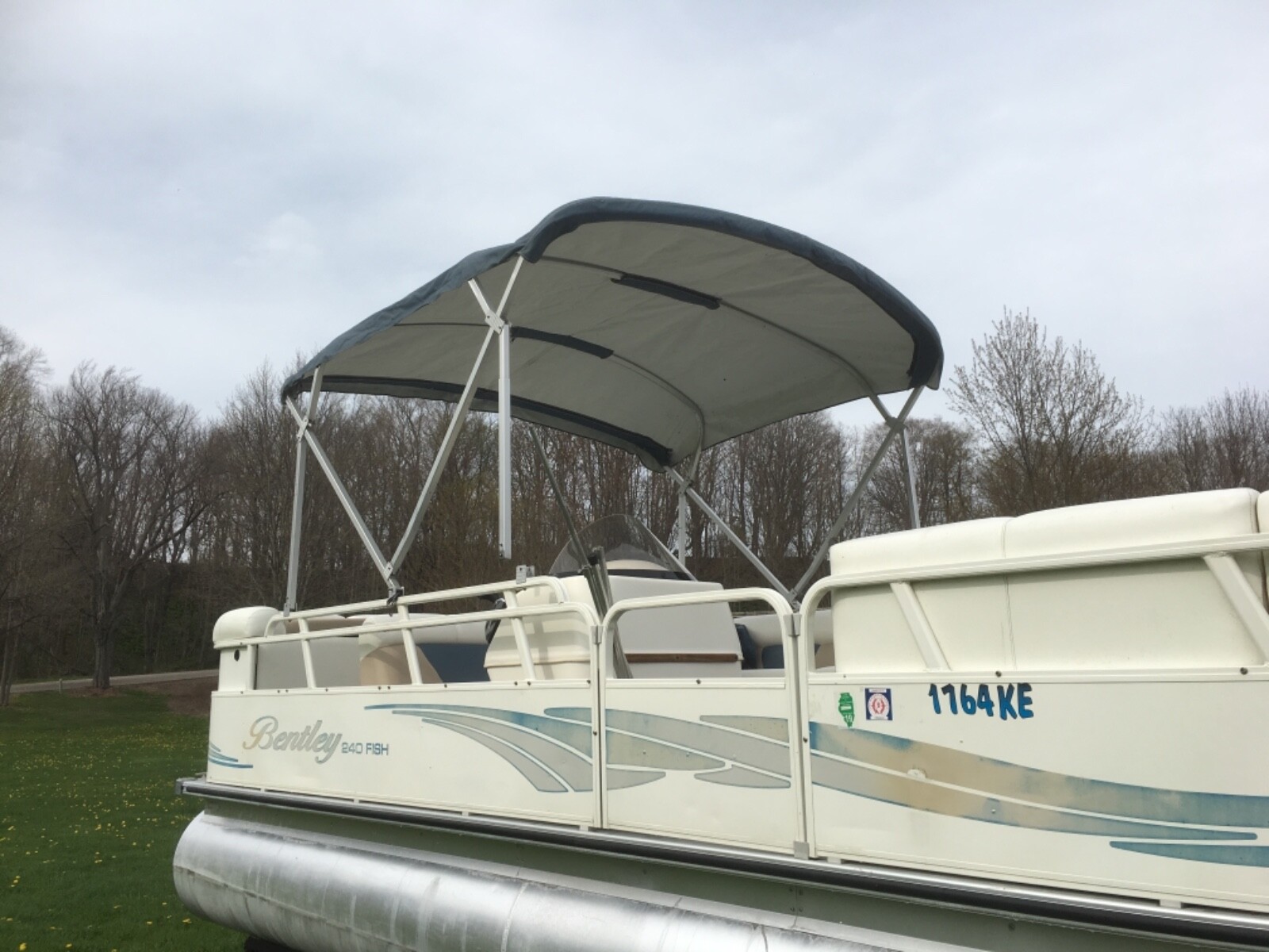 2008 Bentley 243 Fish 24 Foot Pontoon Boat With 90 H/P Yamaha & Trailer