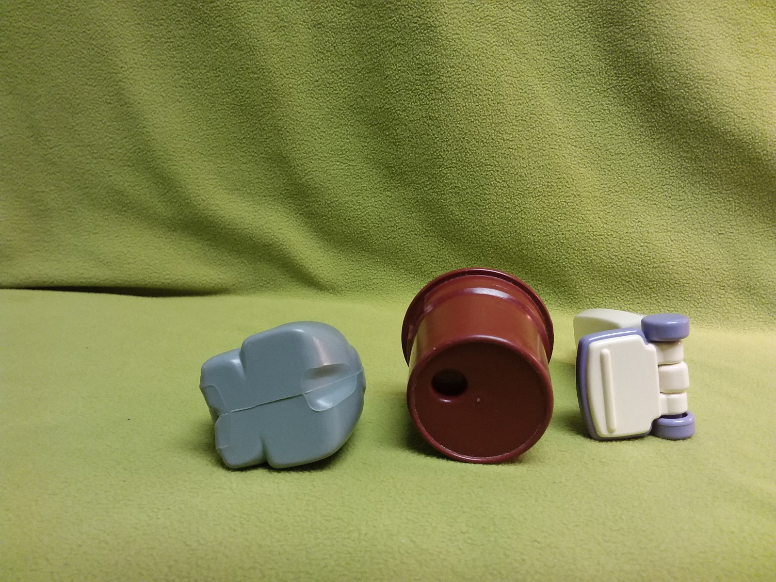 Little Tikes Place Dollhouse vacuum,  Rubbermaid  trash can and gray cat