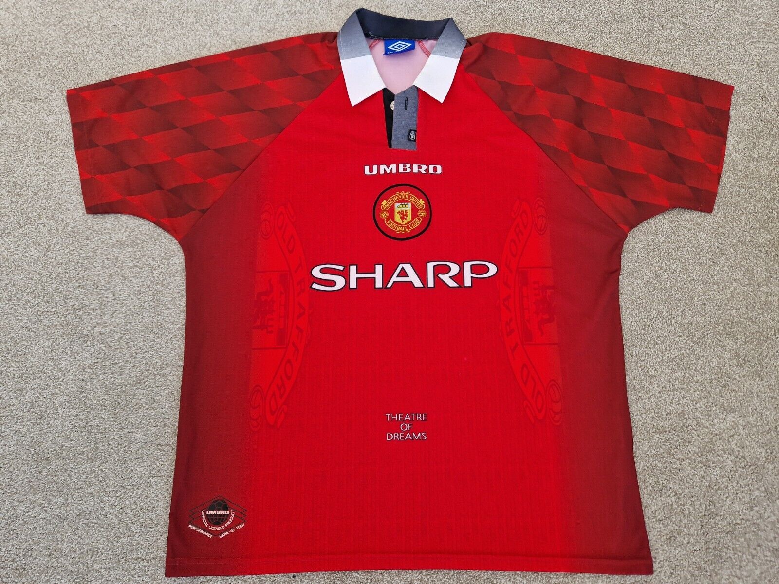 VINTAGE MANCHESTER UNITED 1996-1998 XL MENS HOME FOOTBALL VINTAGE MANCHESTER UNITED 1996-1998 XL MENS HOME FOOTBALL