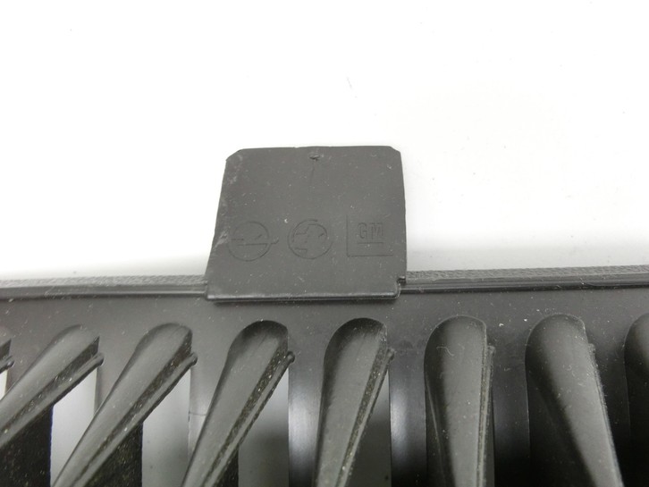 Opel Adam M13 12-19 Deckel für Kofferraum Seitenverkleidung Rechts Opel Adam M13 12-19 04.10.2013 gebraucht Vorschau 7