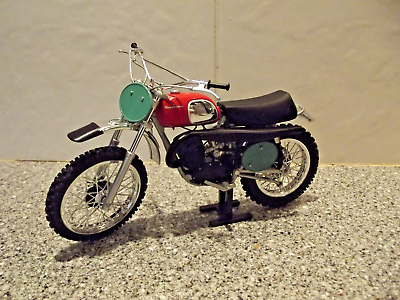 1970 1 12 HUSQVARNA 250 CROSS MODEL MOTOCROSS MOTORBIKE DIRT BIKE