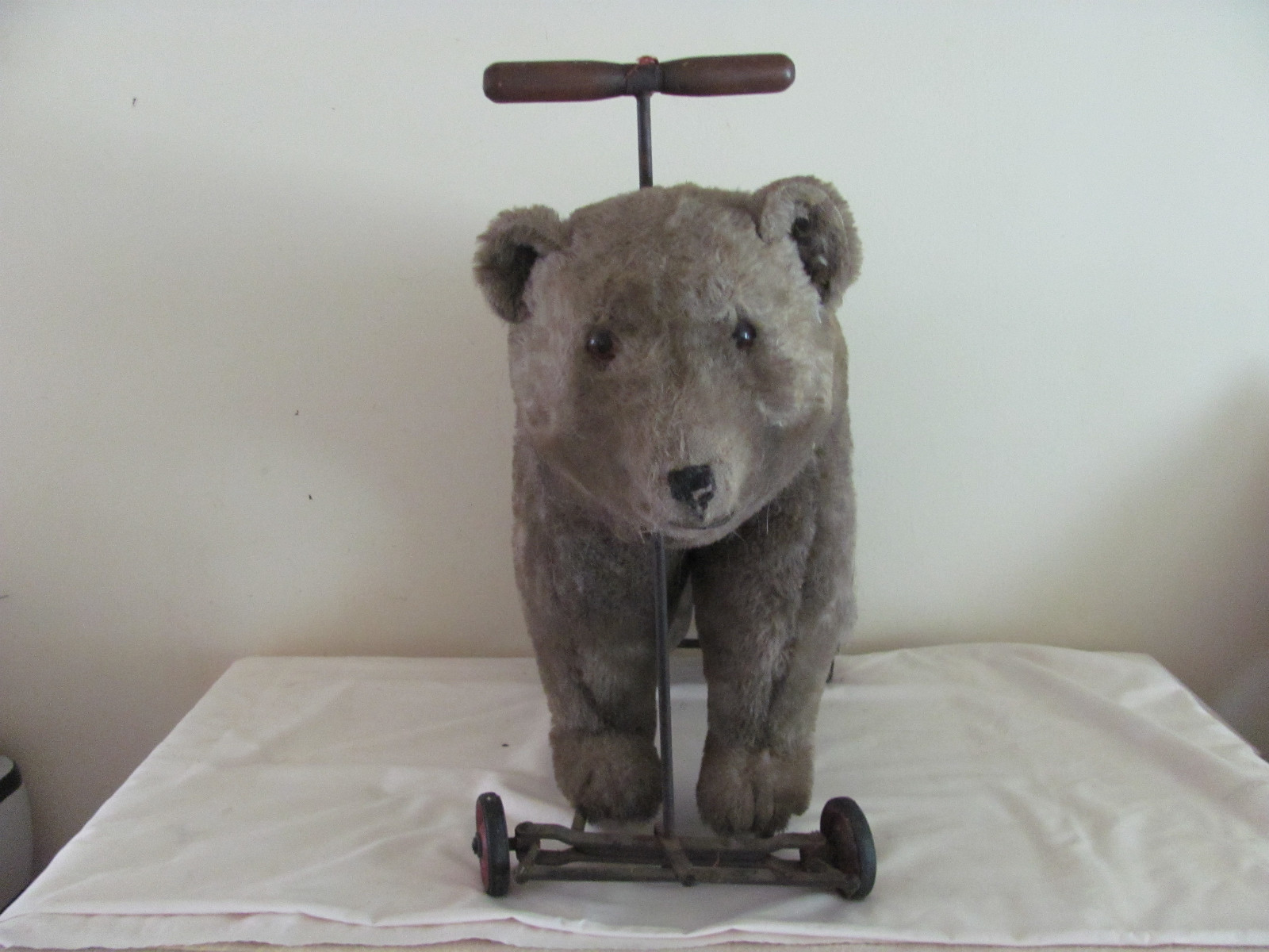 ANTIQUE 1928 STEIFF BEAR W/GROWLER 