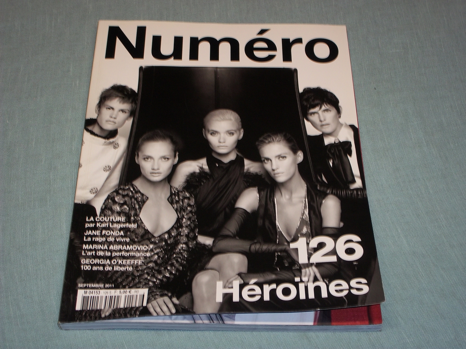 2011 SEPTEMBER NUMERO MAGAZINE # 126 - ANJA RUBIK ++ - HIGH
