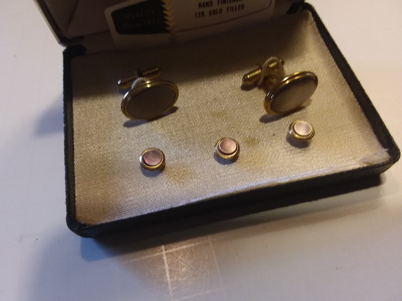 Vintage Simmons Cuff links Tie tacks Pearl Boxed Set 12 kt Gf Excellent