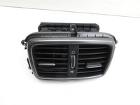 Kia Sorento III UM 15-20 Luftdusche Luftdüse Mitte Hinten Kia Sorento III UM 15-20 11.10.2018 gebraucht Vorschau 2