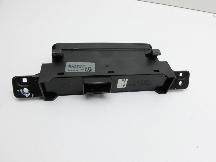 Kia Ceed JD 12-15 Blende mit Schaltern ZV ESP Off Kia Ceed JD 12-15 28.03.2013 93700-A2020 49D1A2-1000 gebraucht Vorschau 3