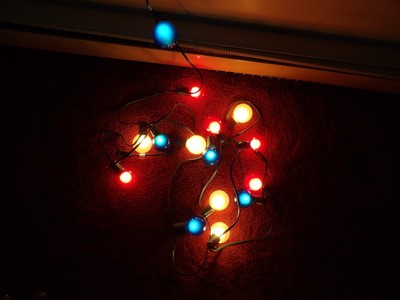 Red White & Blue string of 15 globe  lights works great vintage