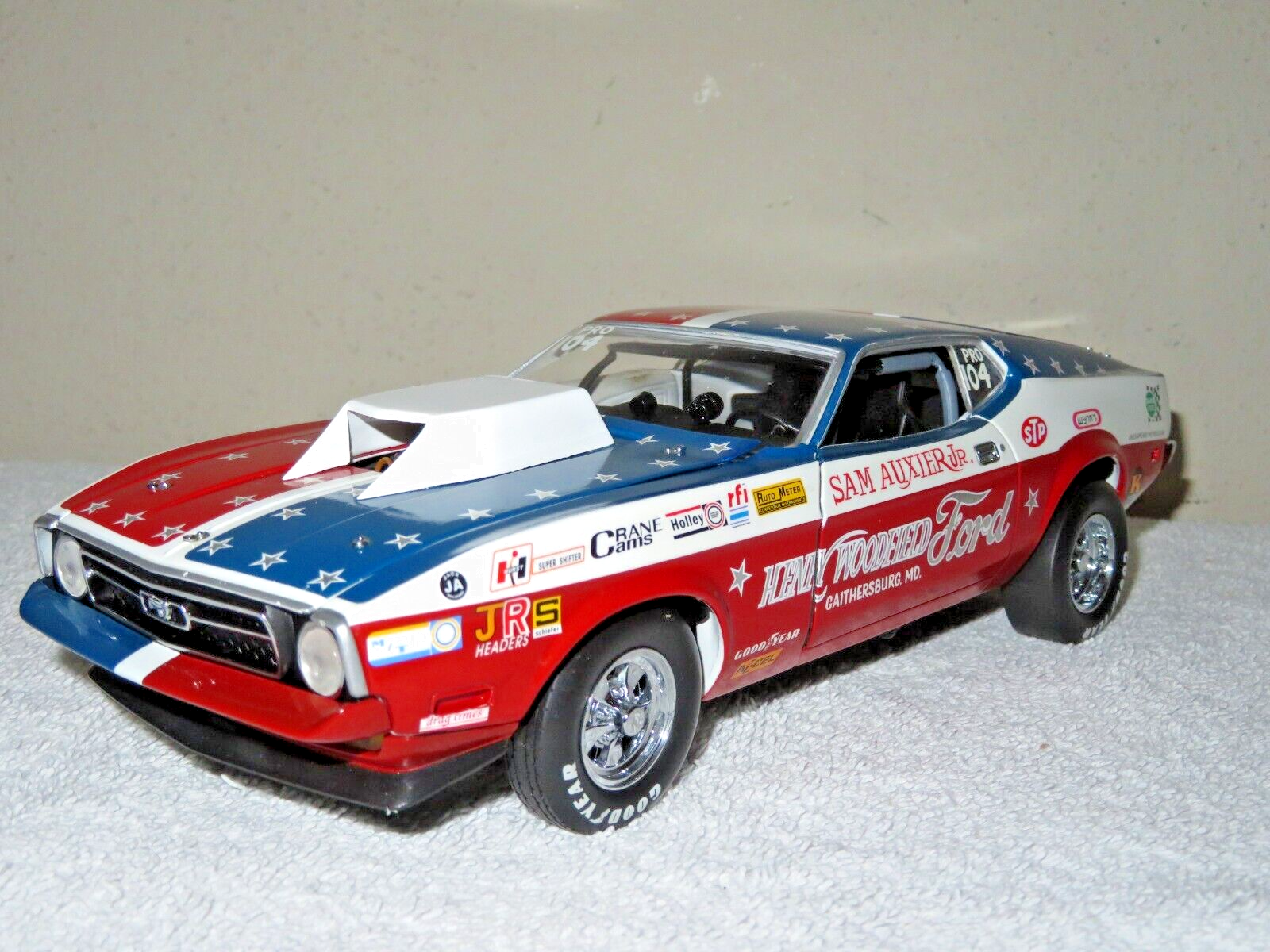 SUN STAR☆1/18☆FORD LEGENDS☆1971 MUSTANG THE ULTIMATE PRO