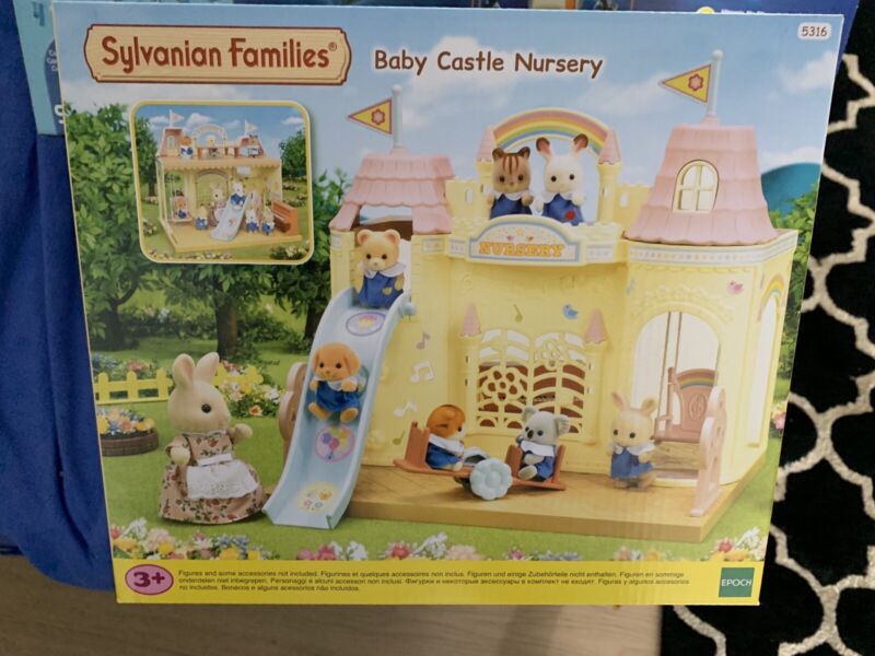 Familie Bild: Sylvanian Families Baby Castle Nursery 5316