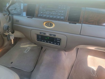 image 16 of interior