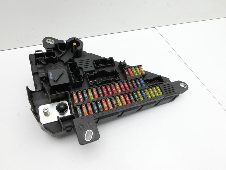 BMW E60 525i LCI 07-10 3.0 160KW Sicherungskasten Zentralelektrik BMW E60 525i LCI 07-10 06.10.2008 61149138830... Vorschau 3