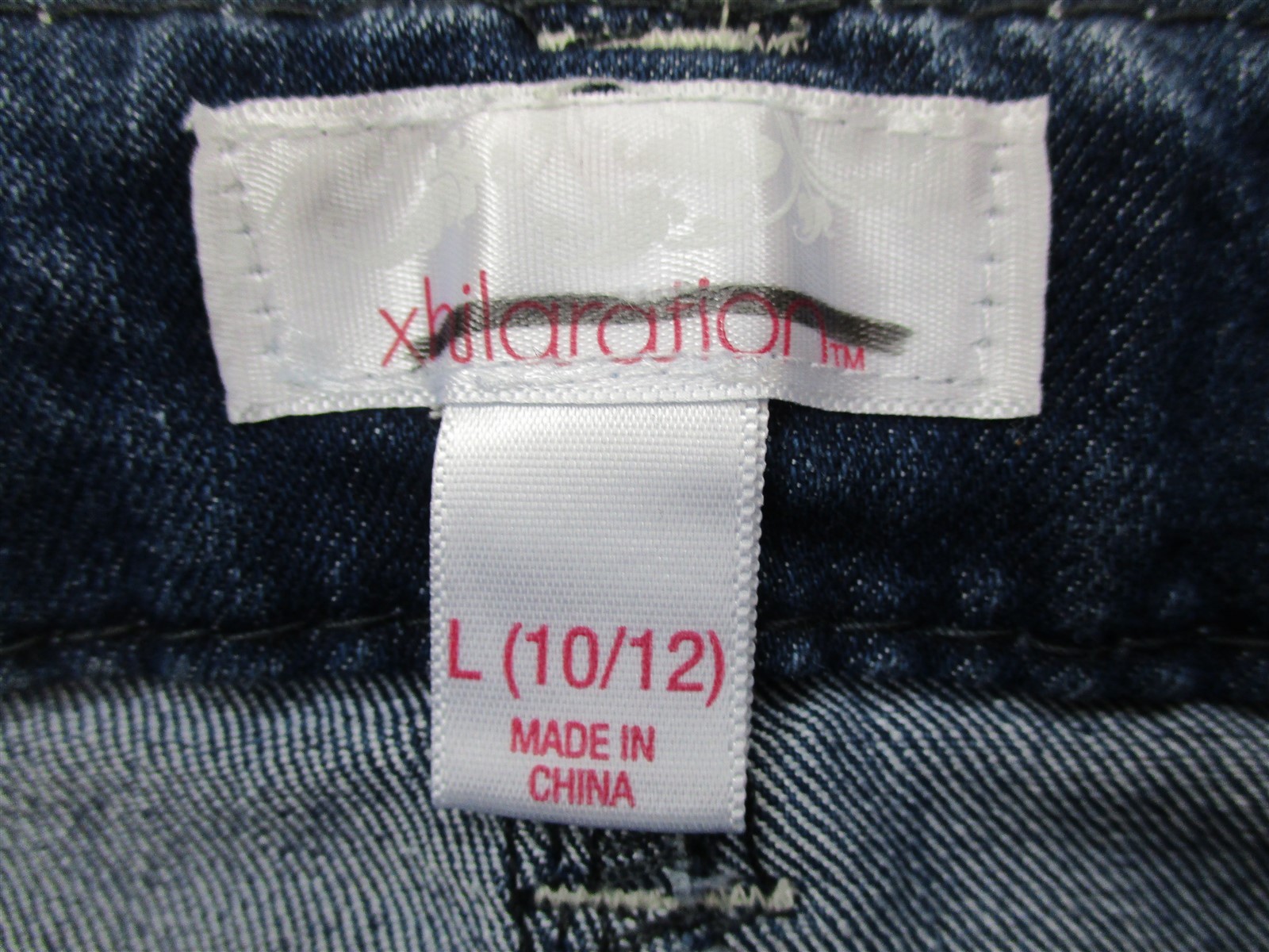 new XHILARATION SH6149 Youth Girl Size L Embroidered Cuffed Denim Bermuda Shorts