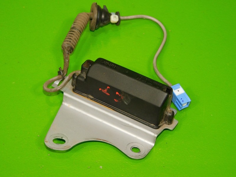 06-13 IS250 IS350 OEM DENSO 89768-30010 rear back TPMS antenna sensor control