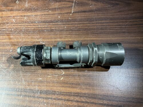 Surefire Flashlight M951 Weapon Light Without Pressure Surefire Flashlight M951 Weapon Light Without Pressure