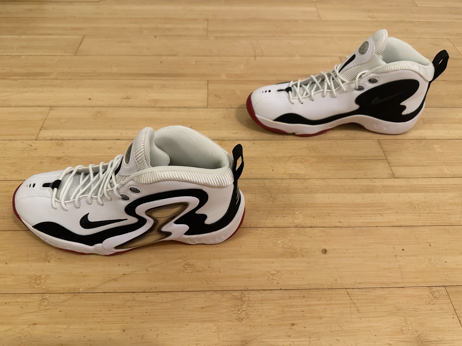 Nike 「ZOOMHAWKFLIGHT」 Size 12 Men Zoom Hawk Flight NikeShoes 805272 100 White