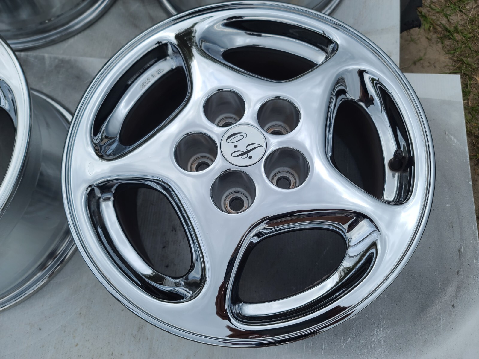 CHROME - s Custom Chrome - 02022 - Xzotic Pan-Style Rocker Boxes