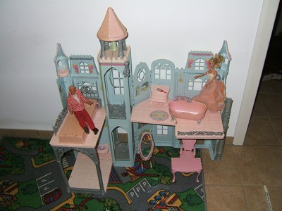 Barbie Schloss Anneliese Singend Barbie Erika Hochzeitsbogen