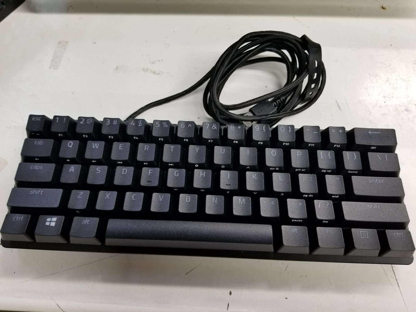 - Black (rz03-03390500-r3u1)