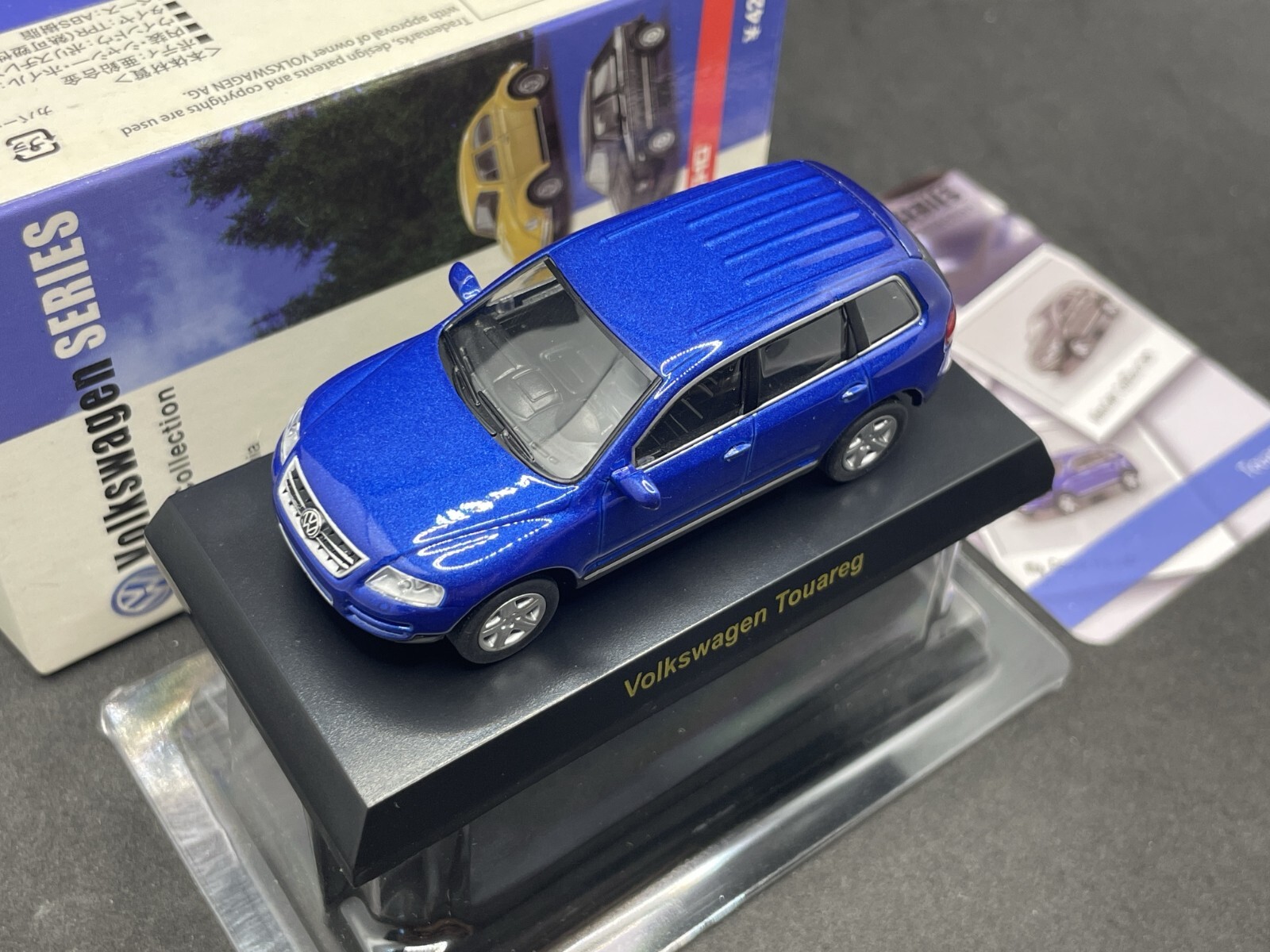 Kyosho 1/64 Volkswagen collection Touareg Blue diecast model