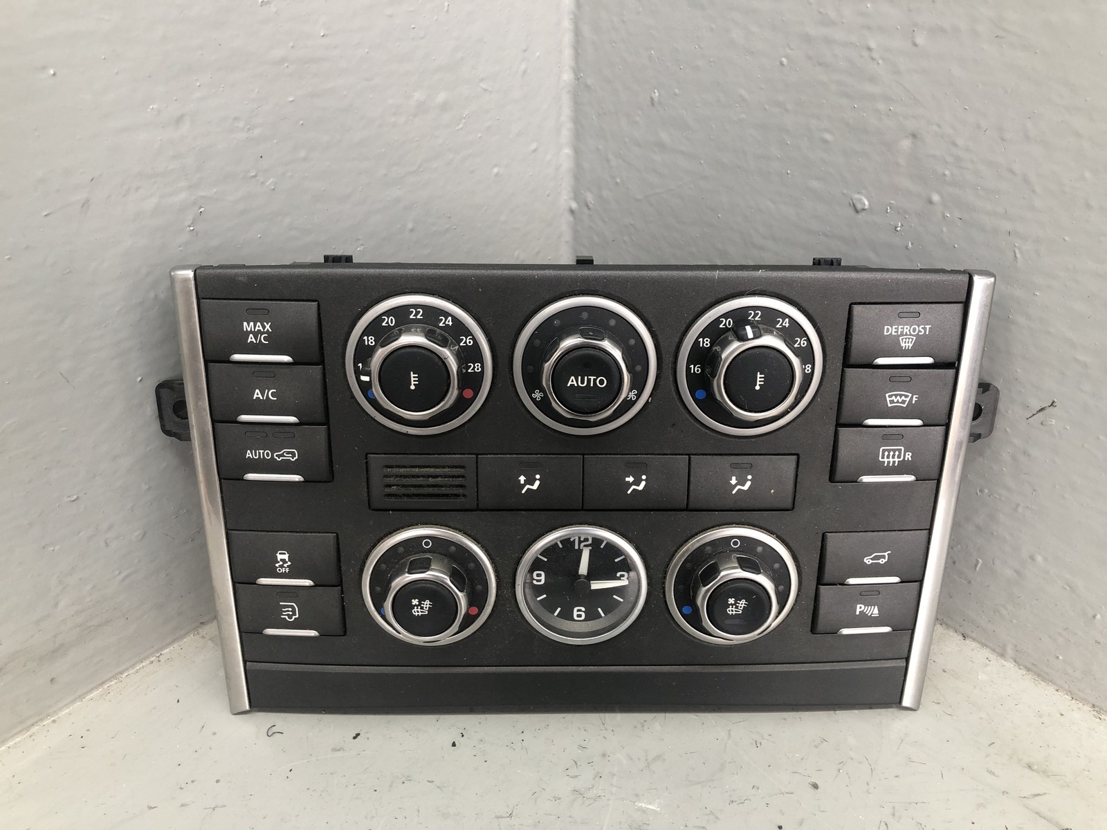 Range Rover L322 Climate Heater Control Panel BH42 18D679 BC 2010 to 2013