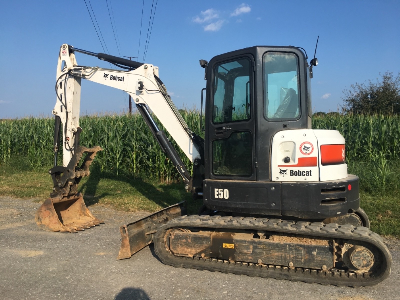 2016 Bobcat E50 Excavator. Cab 700 hours