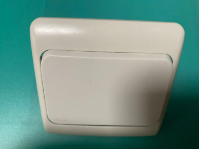 interrupteur va et vient  ivoire Niko