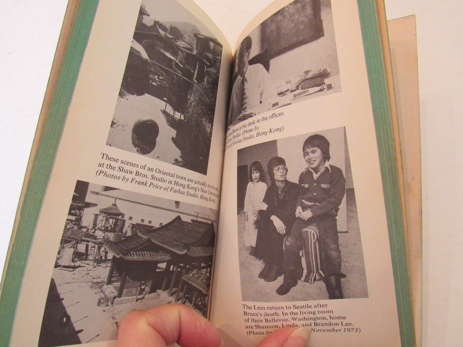 Legend of Bruce Lee PBB Book w Exclusive Photos First Printing 1974 Vintage